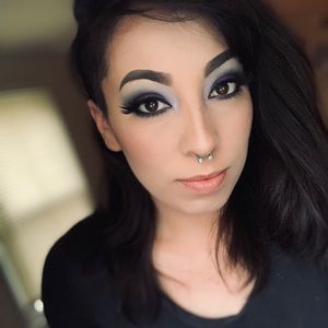 Meet your Posher, Blanca